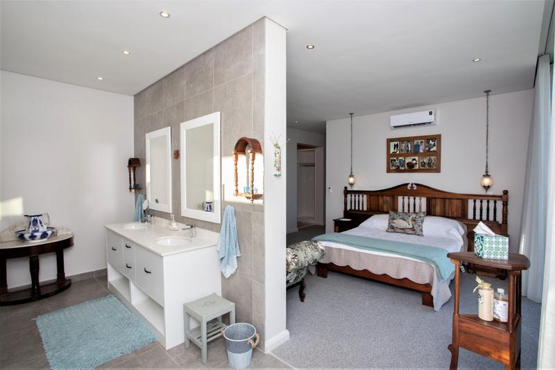 5 Bedroom Property for Sale in Pinnacle Point Golf Estate Western Cape